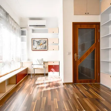 Apartament 2bdr Location Acs Separate Kitchen